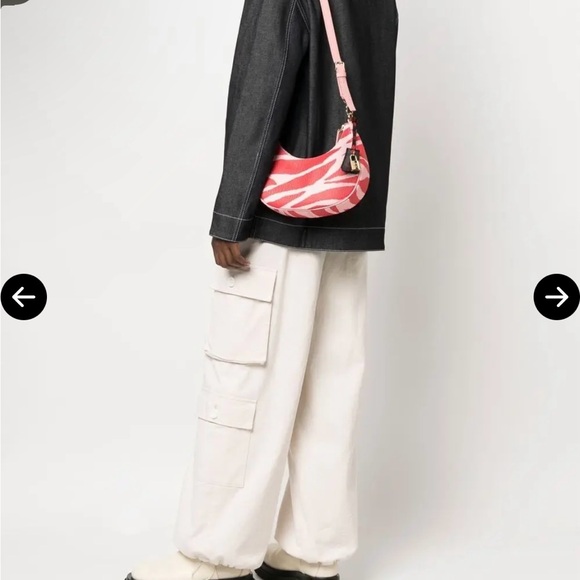 Brand new MCM zebra print leather shoulder bag - Picture 13 of 15